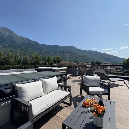 Luxury Colico