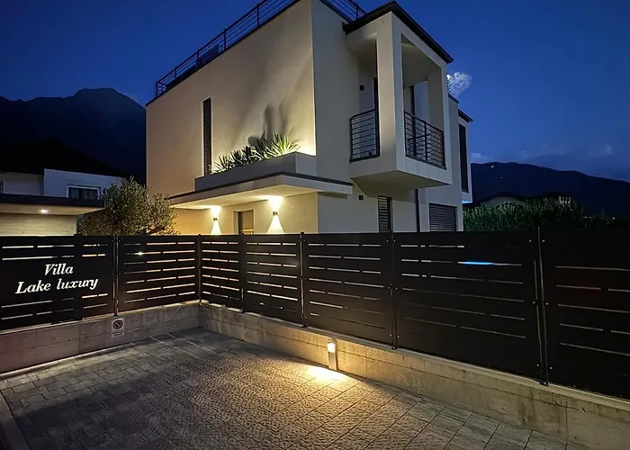 Villa Luxury Colico