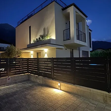 וילה Luxury קוליקו